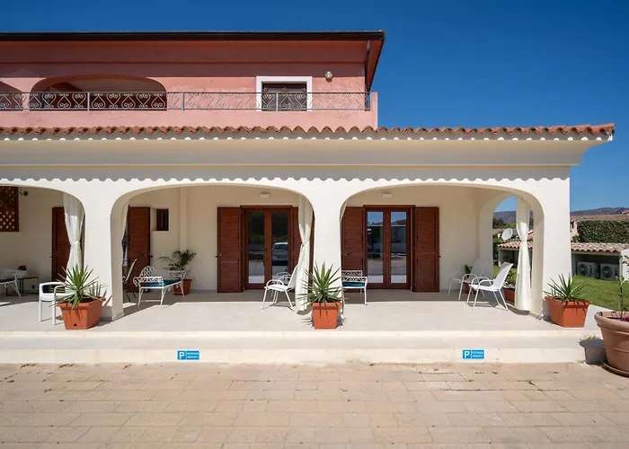 Ambra - & Gasthof San Teodoro (Sardinia)