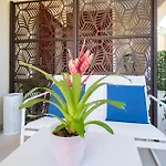 Ambra - & Guest house San Teodoro (Sardinia)
