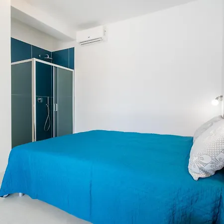 Ambra - & Guest house