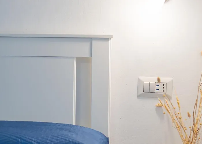 Гостевой дом Ambra - &